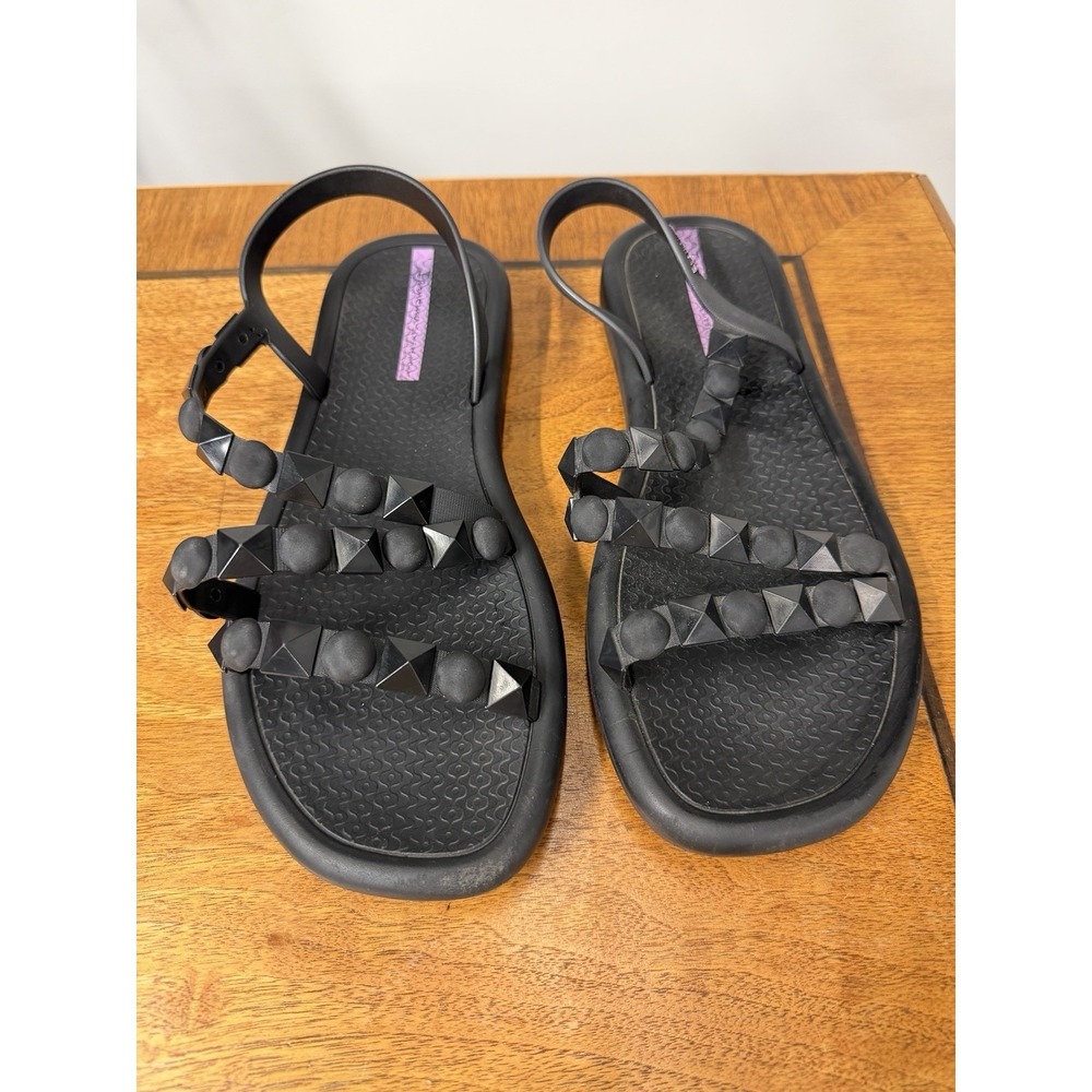 Ipanema Meu Sol Women 10 Flatform sandals geometric studs Summer Beach Rockstar